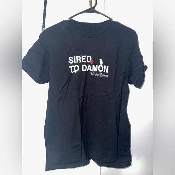 The Vampire Diaries T-shirt - Picture 1 of 1